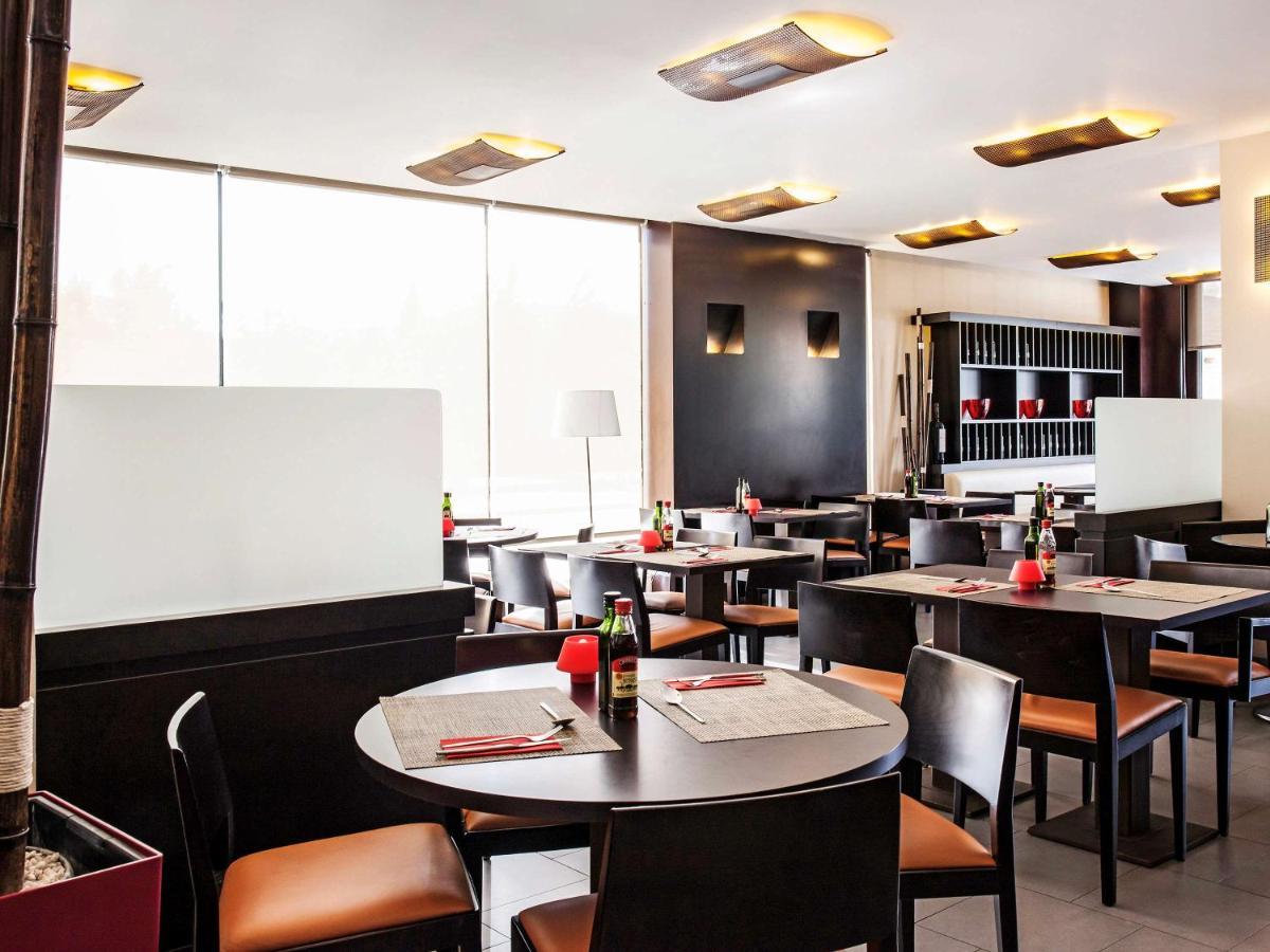 Hotel Ibis Barcelona Molins De Rei Exteriér fotografie