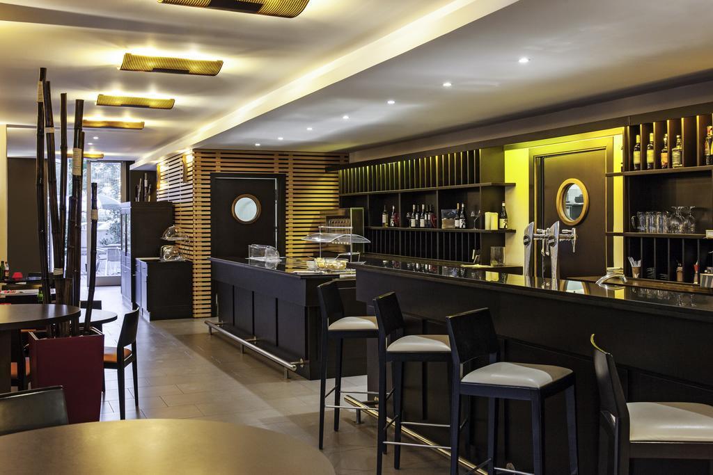 Hotel Ibis Barcelona Molins De Rei Exteriér fotografie