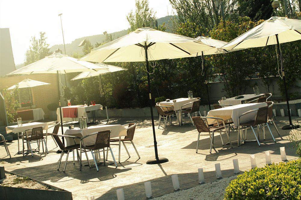 Hotel Ibis Barcelona Molins De Rei Exteriér fotografie