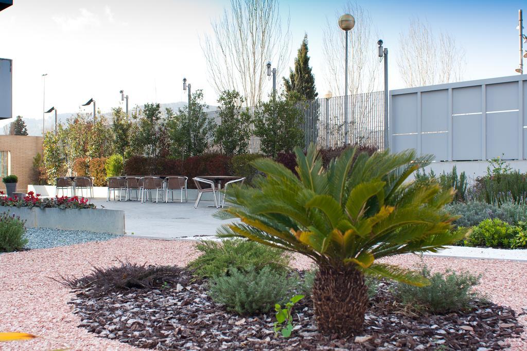 Hotel Ibis Barcelona Molins De Rei Exteriér fotografie
