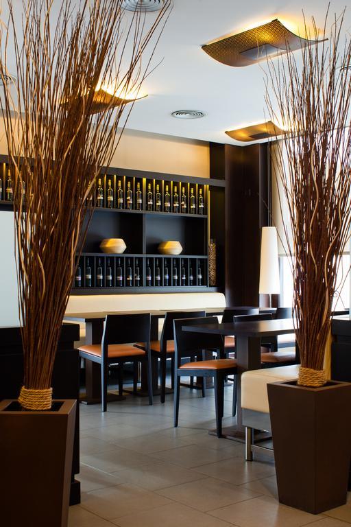 Hotel Ibis Barcelona Molins De Rei Exteriér fotografie