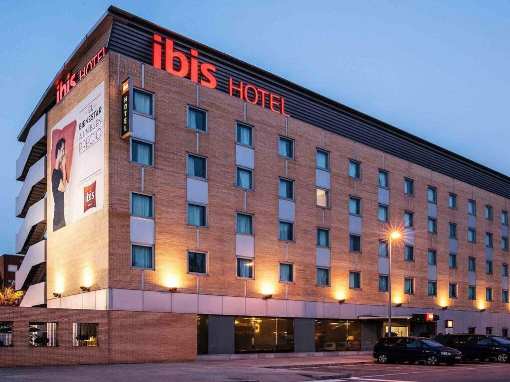 Hotel Ibis Barcelona Molins De Rei Exteriér fotografie