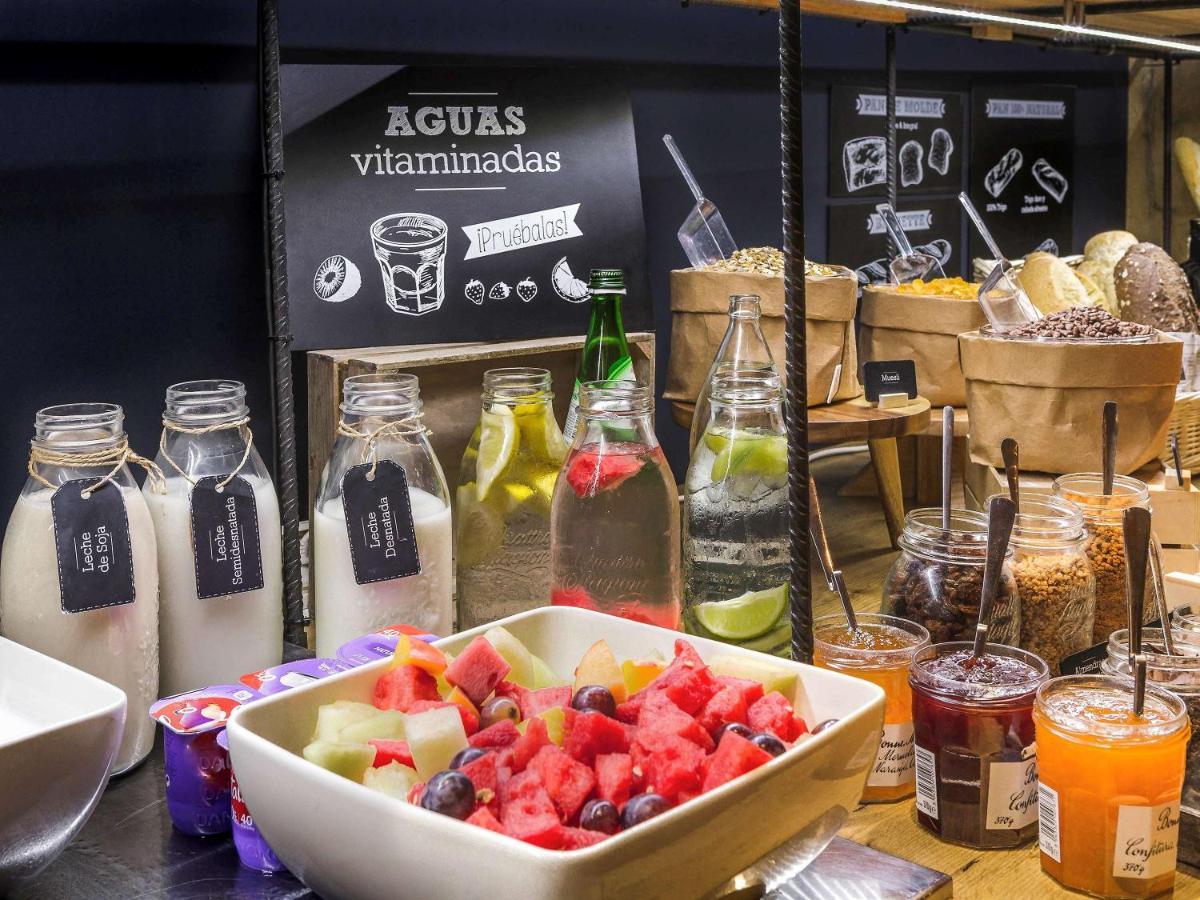 Hotel Ibis Barcelona Molins De Rei Exteriér fotografie